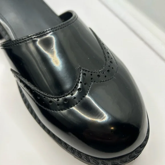 Urban Outfitters Black Patent Leather Wingtip Chunky Heel Mary Janes | Size 10 - Picture 9 of 12